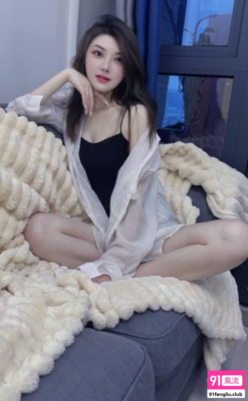 威海完美身材御姐 微信adhccc